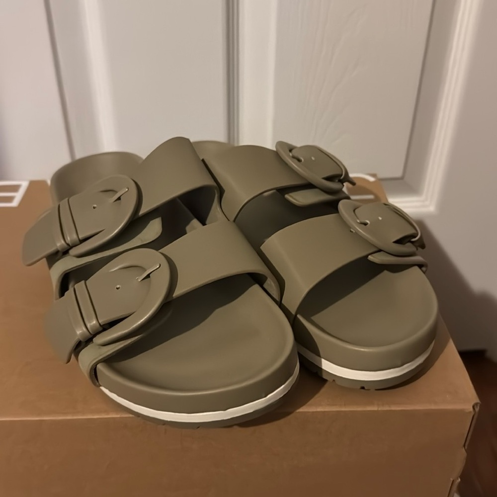 Time and tru Sandles never worn size 8 run a bit small